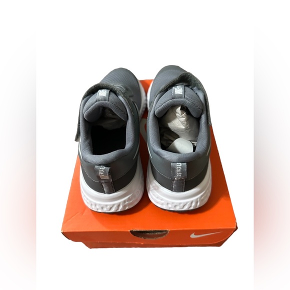 Nike Revolution 5 PSV LITTLE KID - Picture 4 of 6